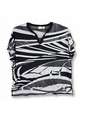 Women Chico's Black White Geometric Abstract Top V-Neck Short Sleeve Size 2